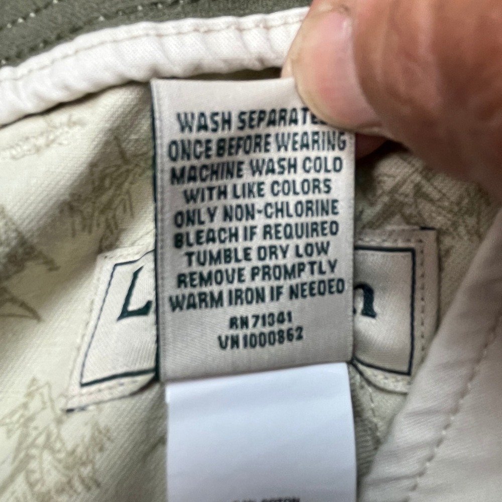 LL Bean Shorts Mens 33 Cream White Classic Fit Flat Front Stretch Waistband NEW - Picture 13 of 16